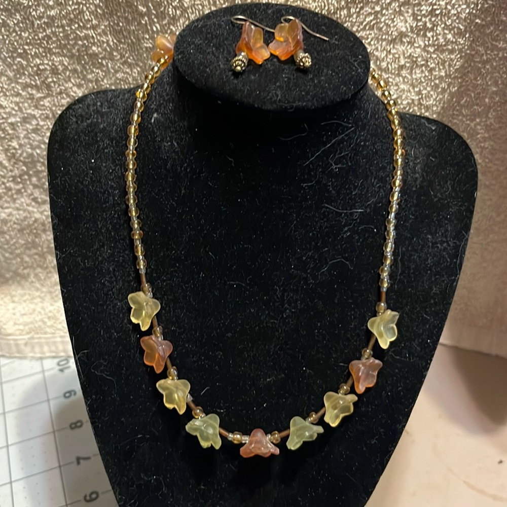 Necklace and earrings set